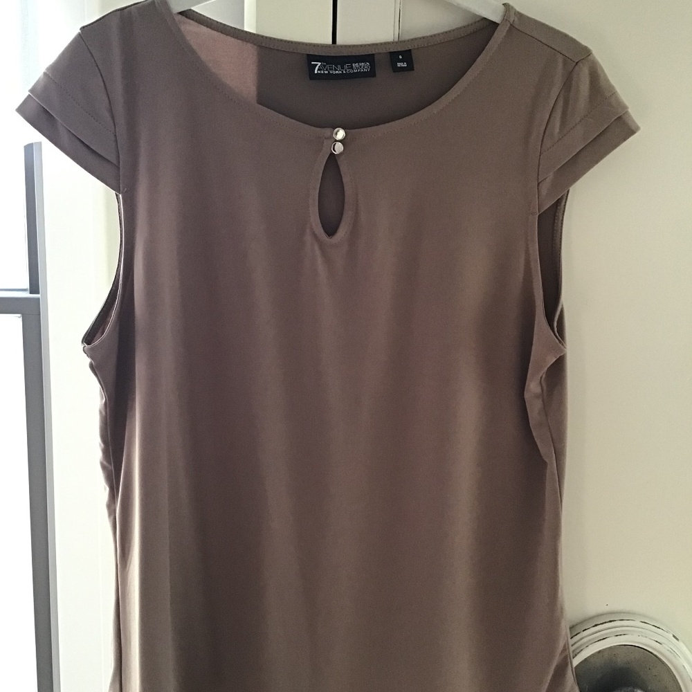 7th Avenue NY&Co Cap sleeve Top, Color Taupe Size Small